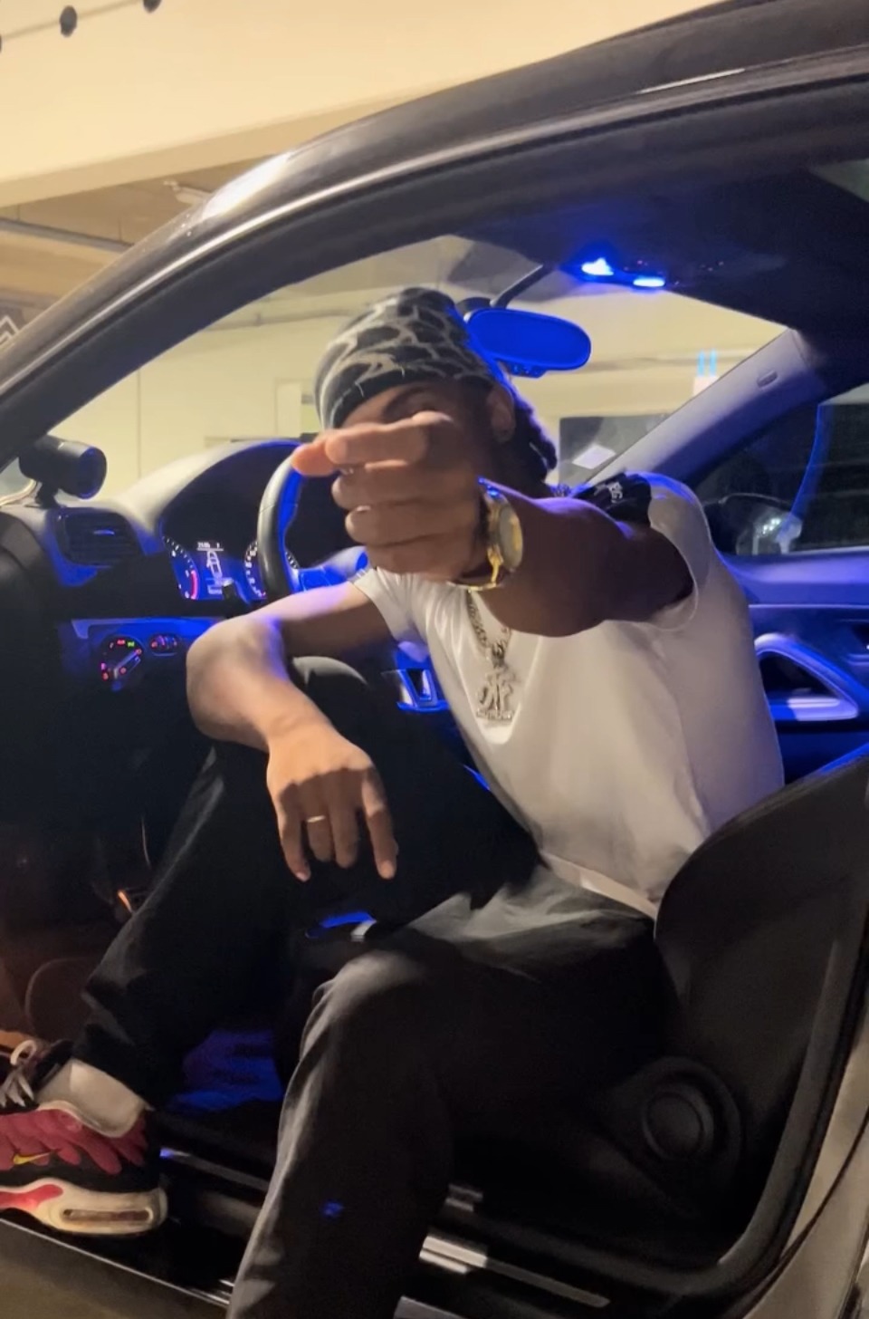 Profil de Célian, 19 ans, Baise gay à Degen