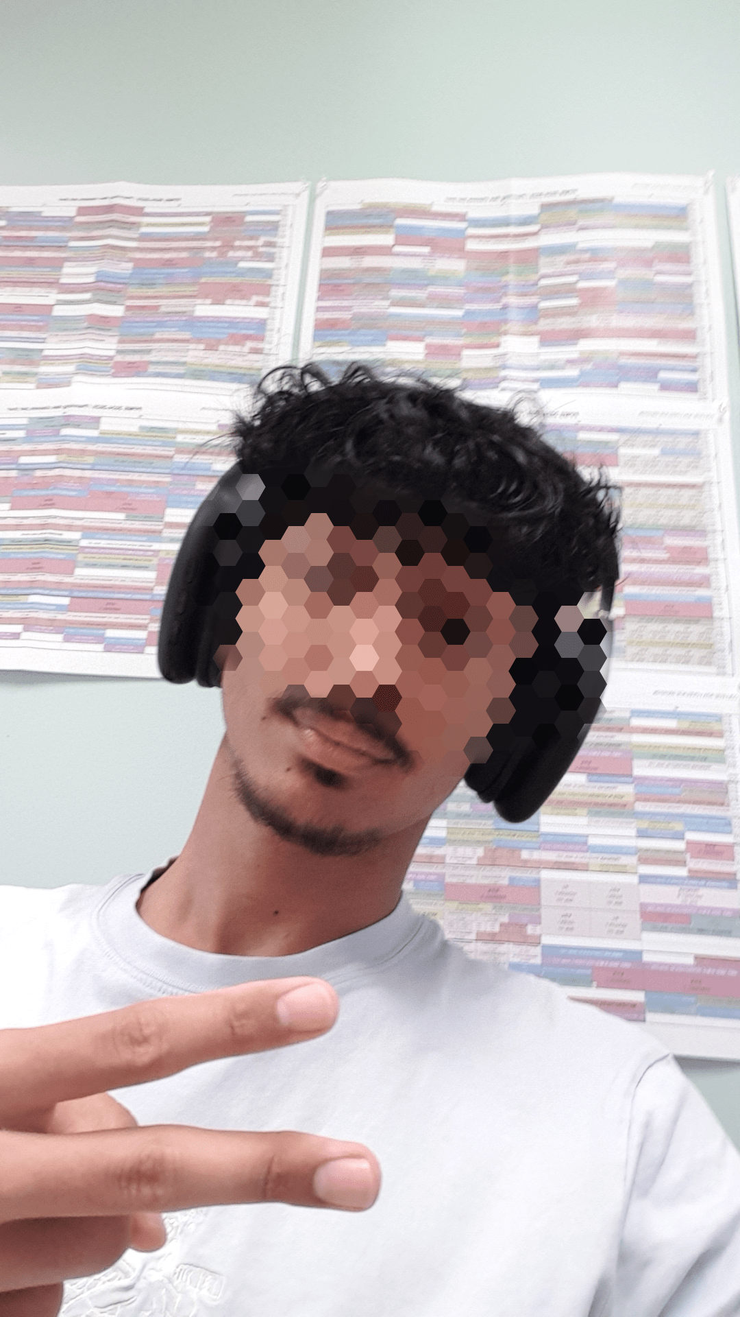 Profil de Nezir, 19 ans, Baise gay à Bôle