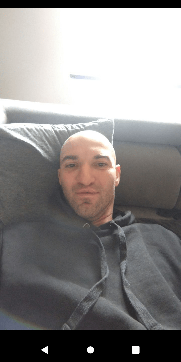 Profil de Loukian, 38 ans, Baise gay à Balm b. Messen