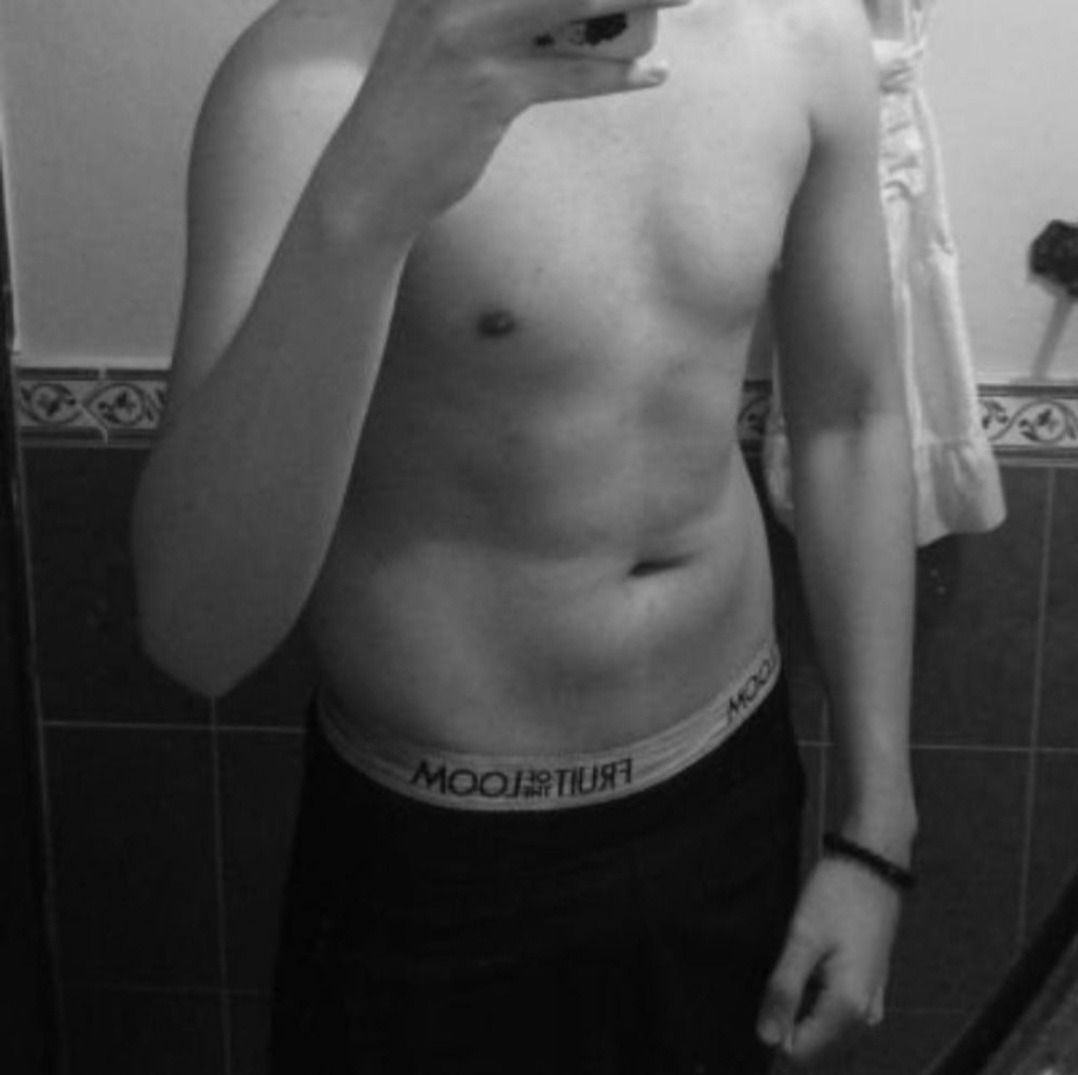 Profil de Enaut, 24 ans, Baise gay à Réchy