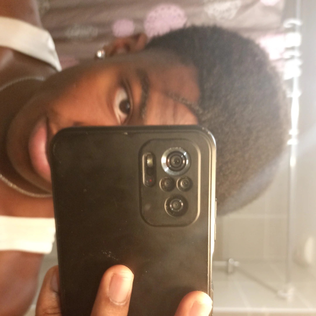 Profil de Esmael, 20 ans, Baise gay à Lüen