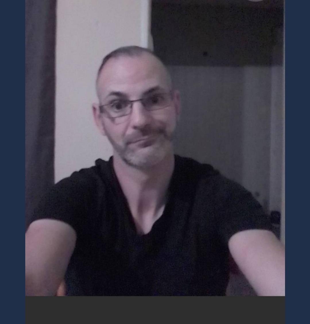 Profil de Mickel, 46 ans, Baise gay à Chemin