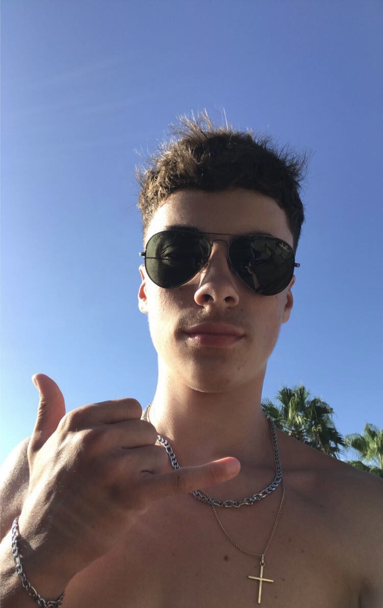 Profil de Lionel, 20 ans, Baise gay à Mürren