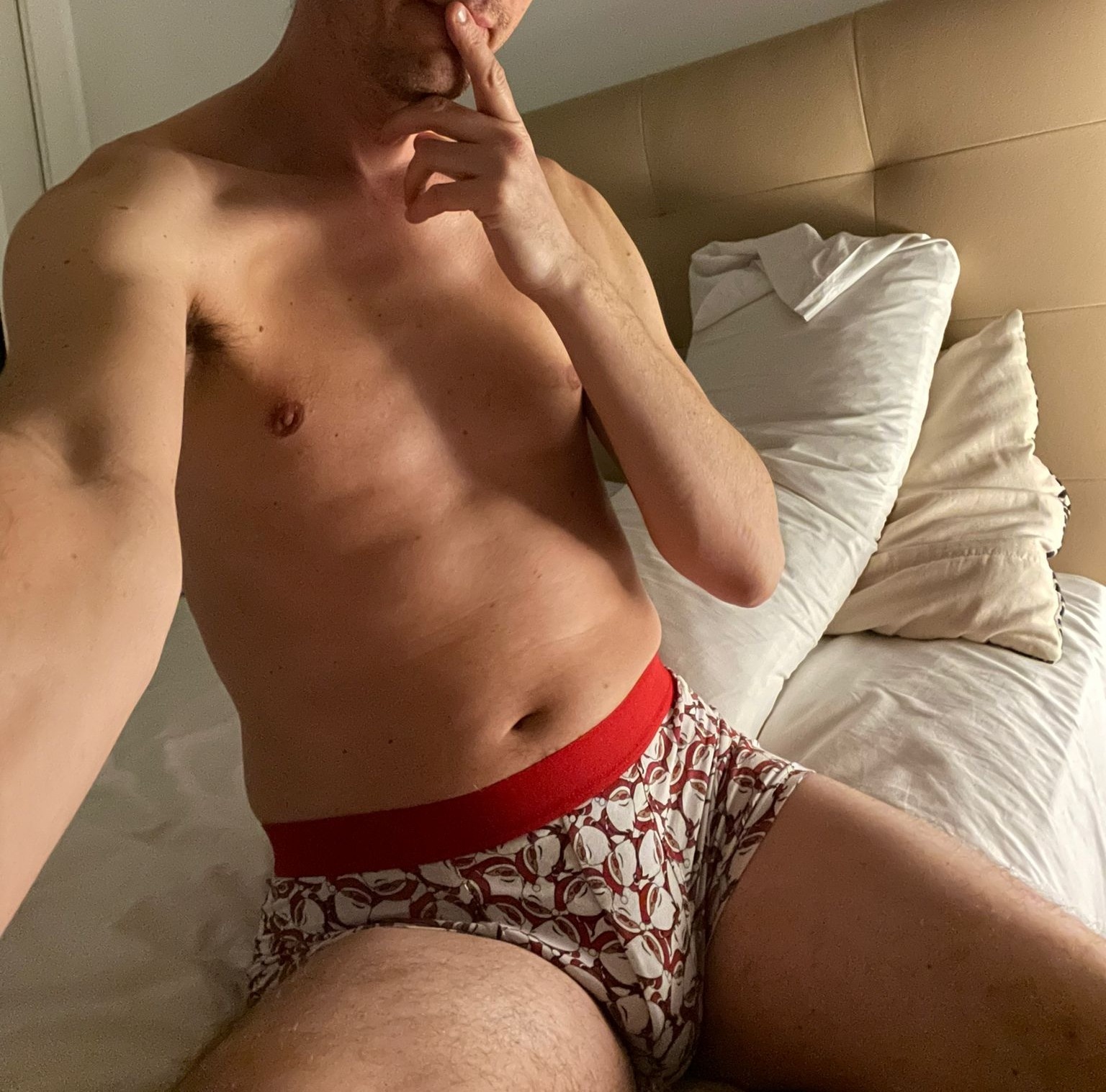 Profil de Jonhatan, 41 ans, Baise gay à Suberg