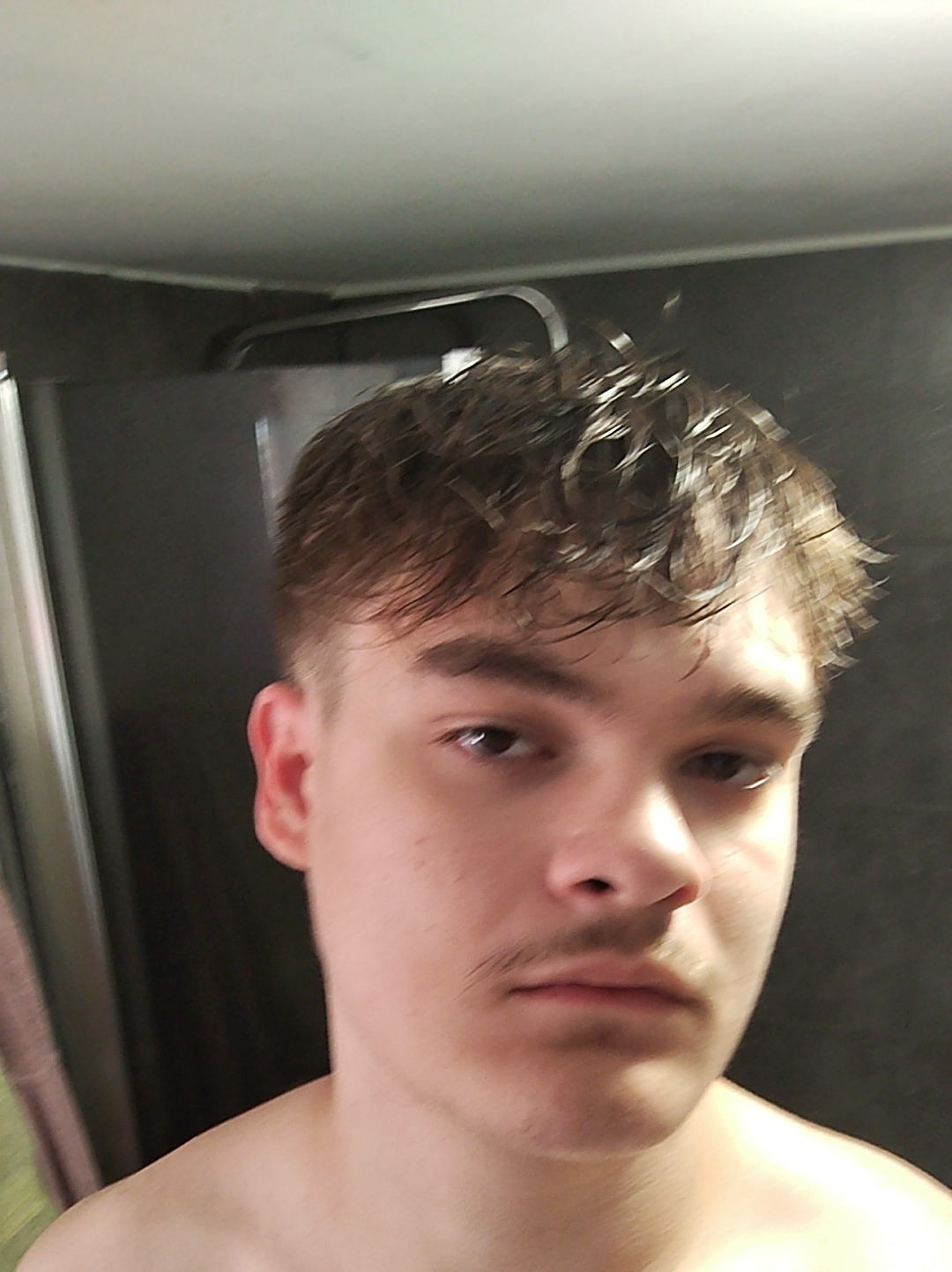 Profil de Caius, 18 ans, Baise gay à Uttigen