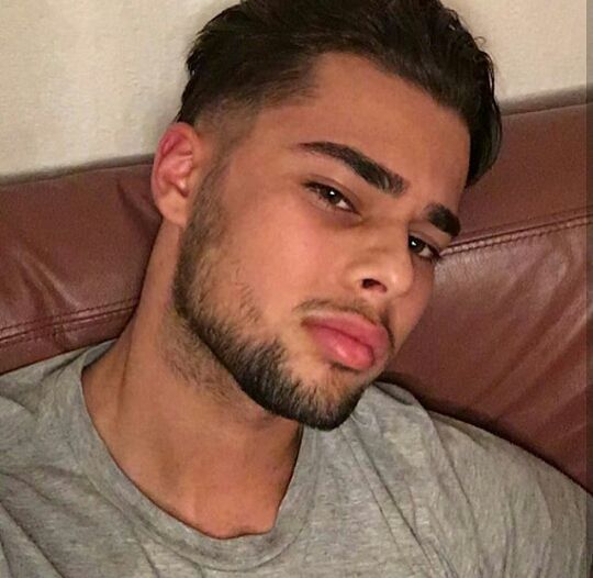 Profil de Corneille, 27 ans, Baise gay à Kaltacker