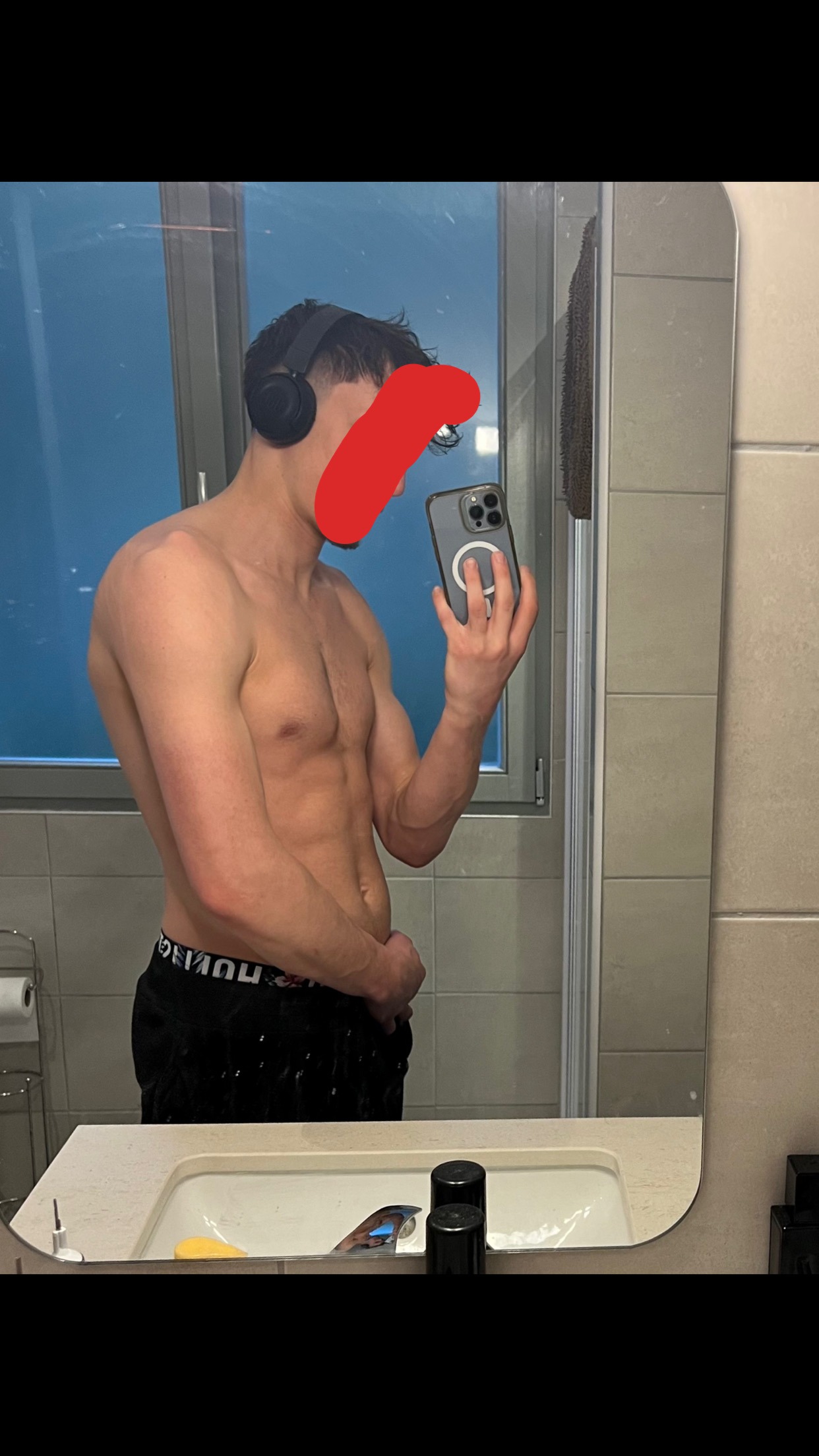 Profil de Eray, 23 ans, Baise gay à Carouge GE