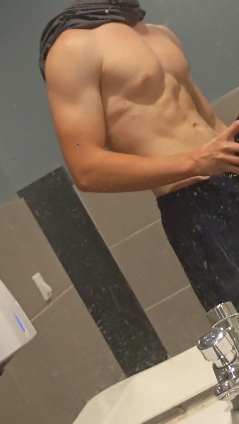 Profil de Sead, 21 ans, Baise gay à St. Stephan