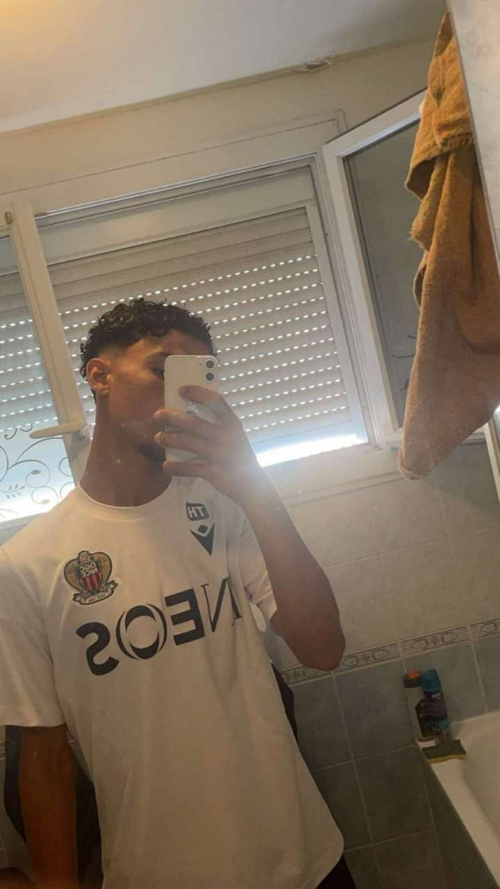 Profil de Ezekiel, 19 ans, Baise gay à Sevgein