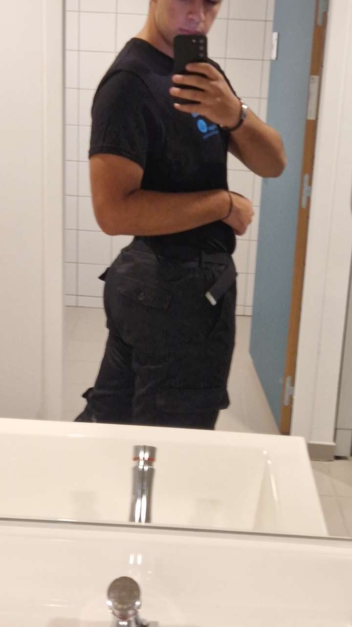 Profil de Isaya, 18 ans, Baise gay à Istighofen