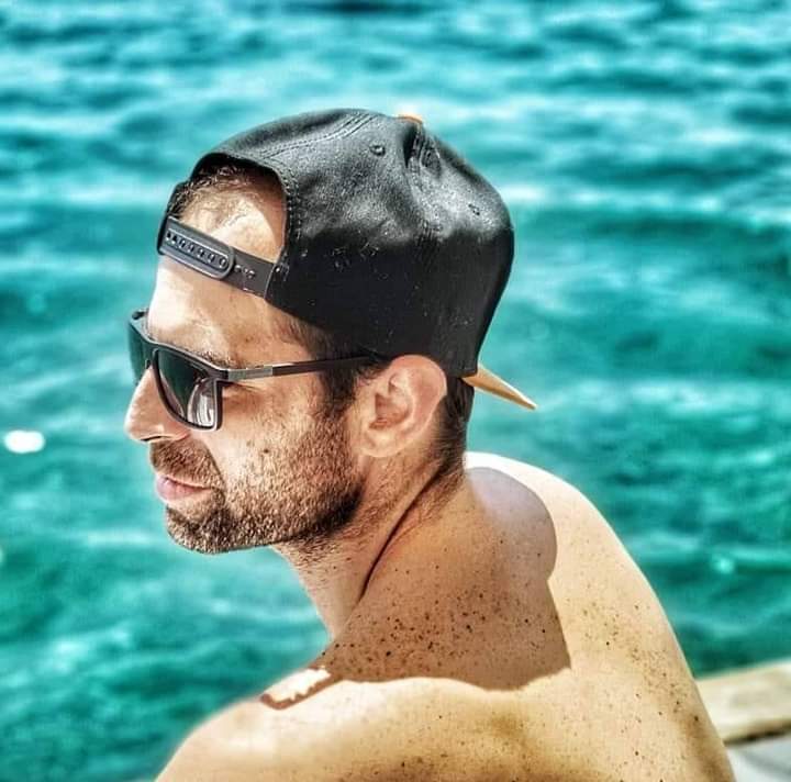 Profil de Ryless, 35 ans, Baise gay à Tschierv