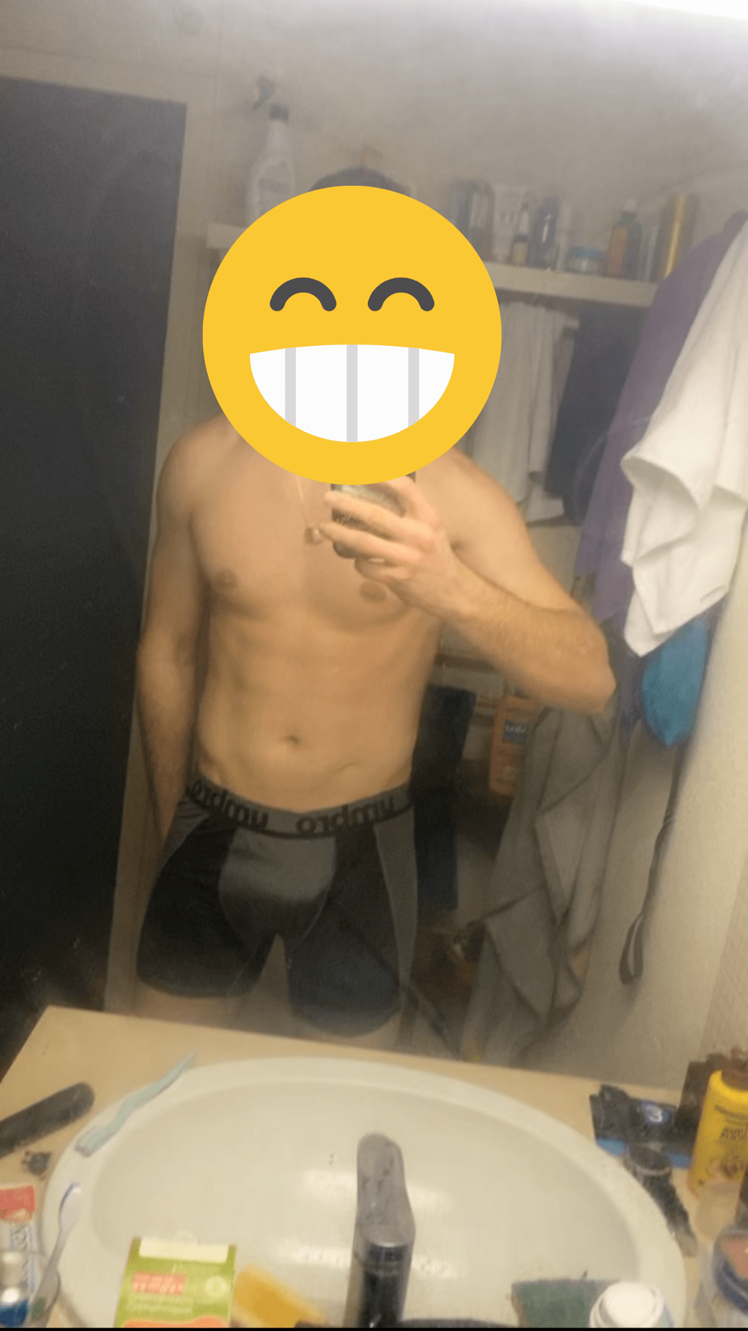 Profil de Hassen, 23 ans, Baise gay à Castrisch