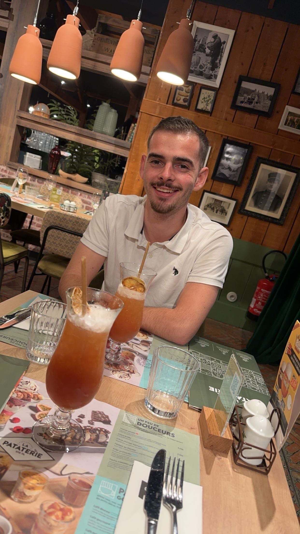 Profil de Maysan, 22 ans, Baise gay à Bottens