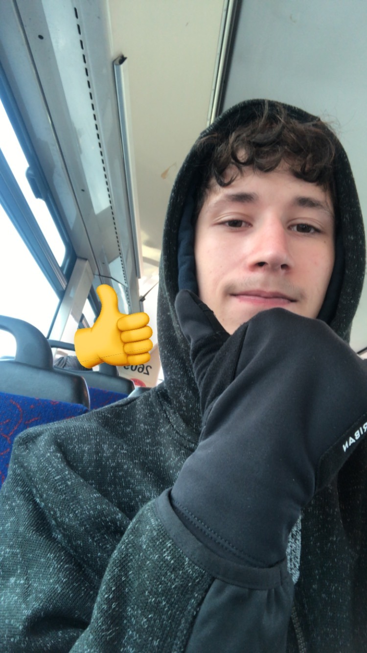 Profil de Keyan, 19 ans, Baise gay à Lungern