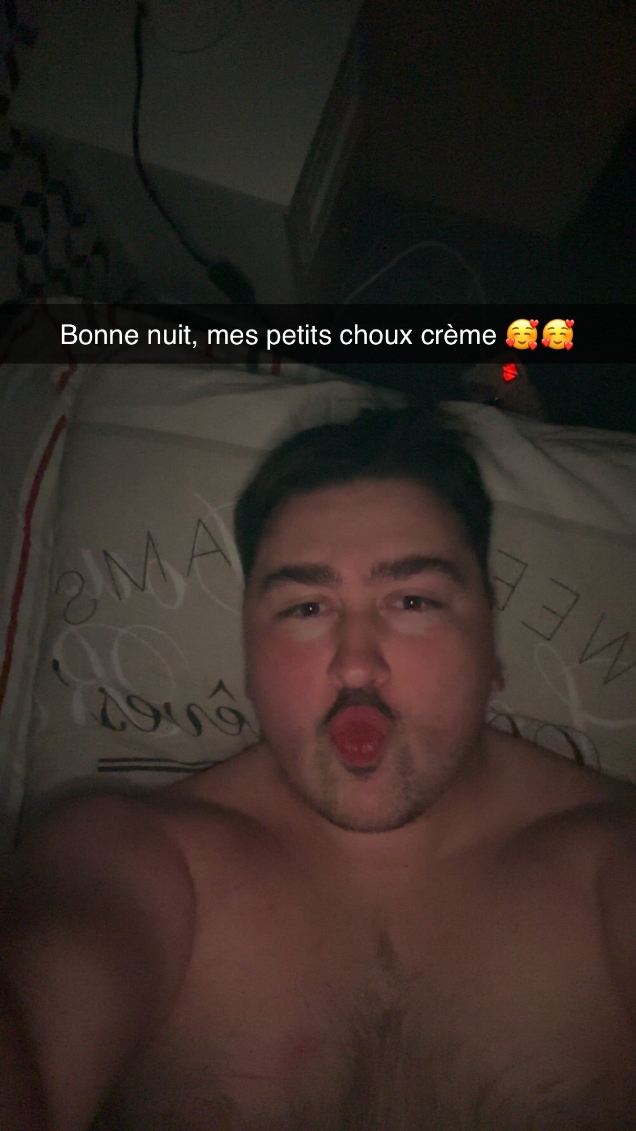 Profil de Estebann, 18 ans, Baise gay à Aclens