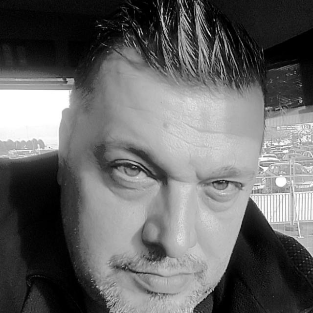 Profil de Ervan, 52 ans, Baise gay à Payerne