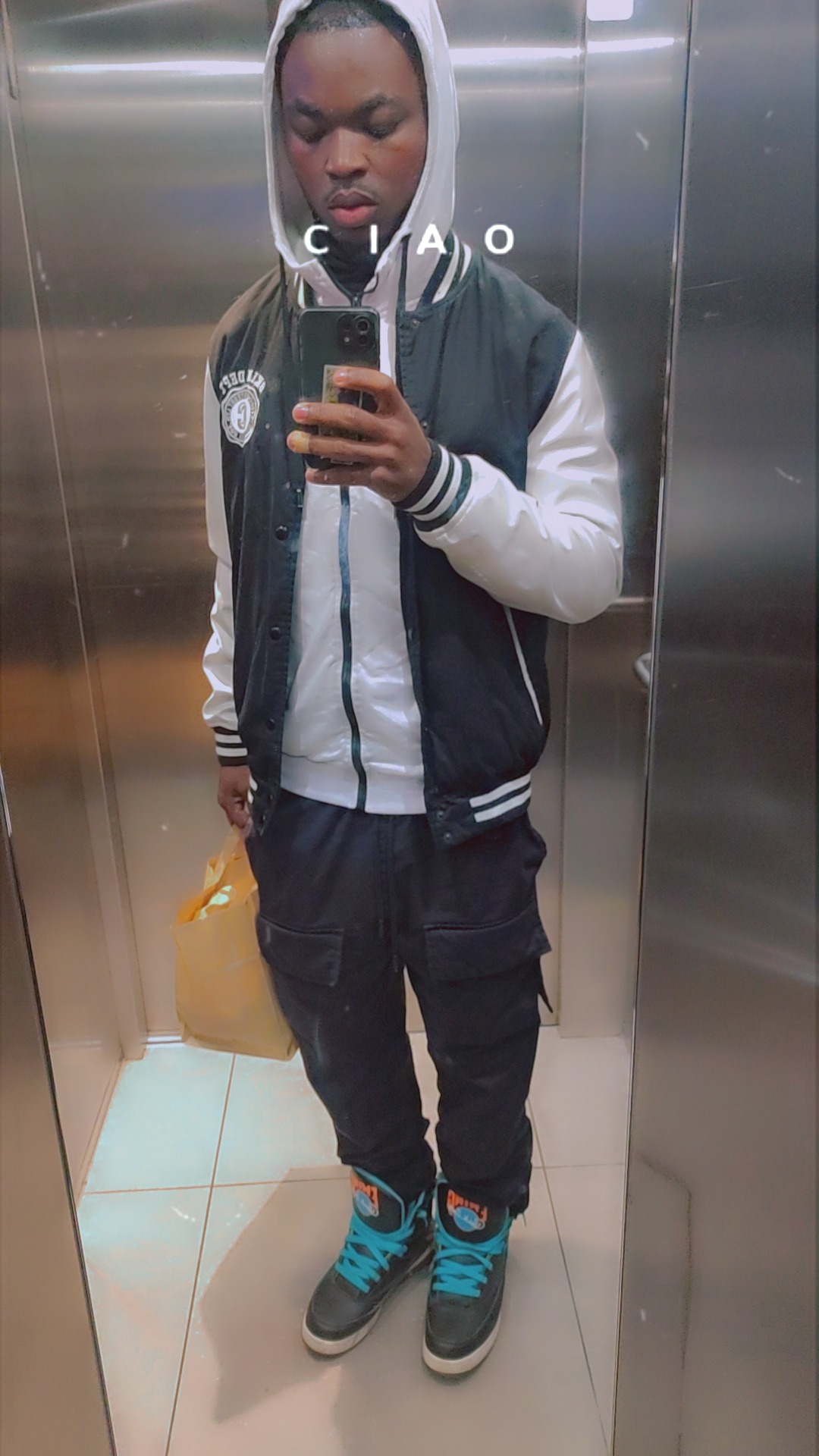 Profil de Abdelmalek, 21 ans, Baise gay à Volketswil