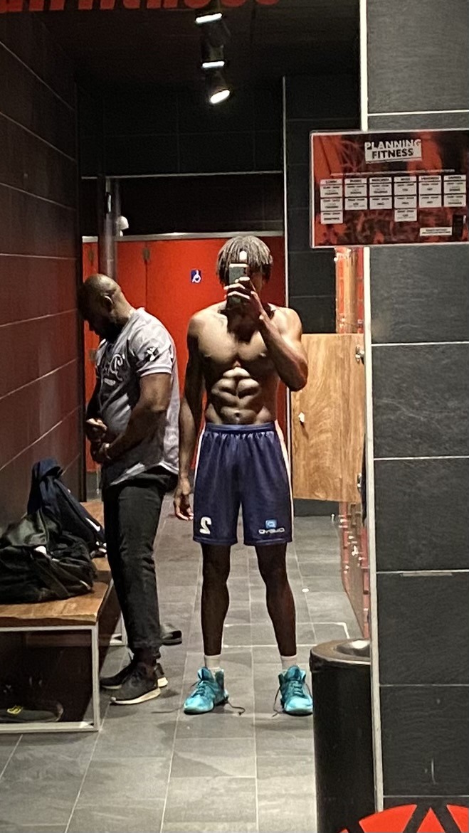 Profil de Sidia, 24 ans, Baise gay à Bettingen