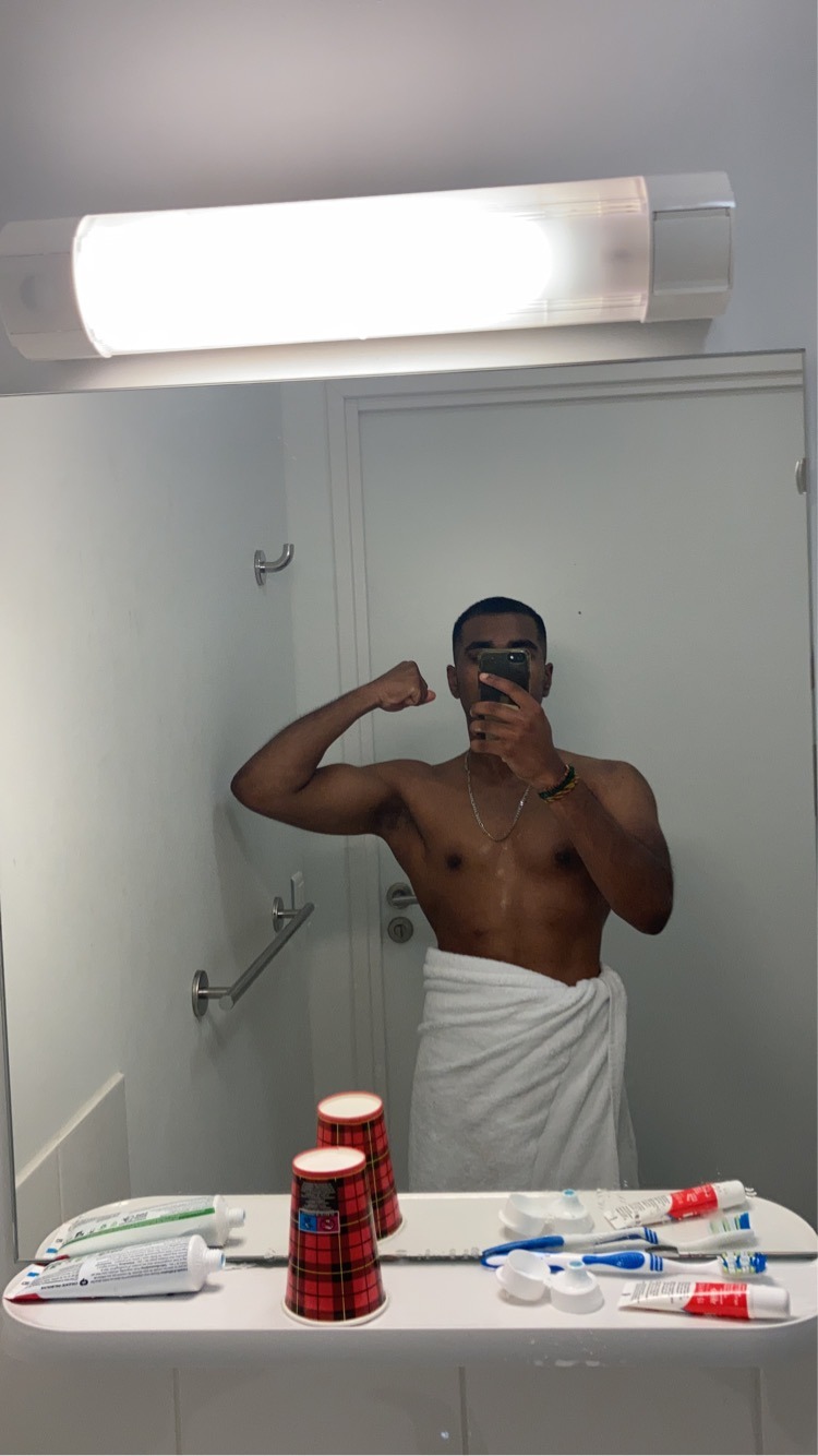 Profil de Anojan, 27 ans, Baise gay à Mörel