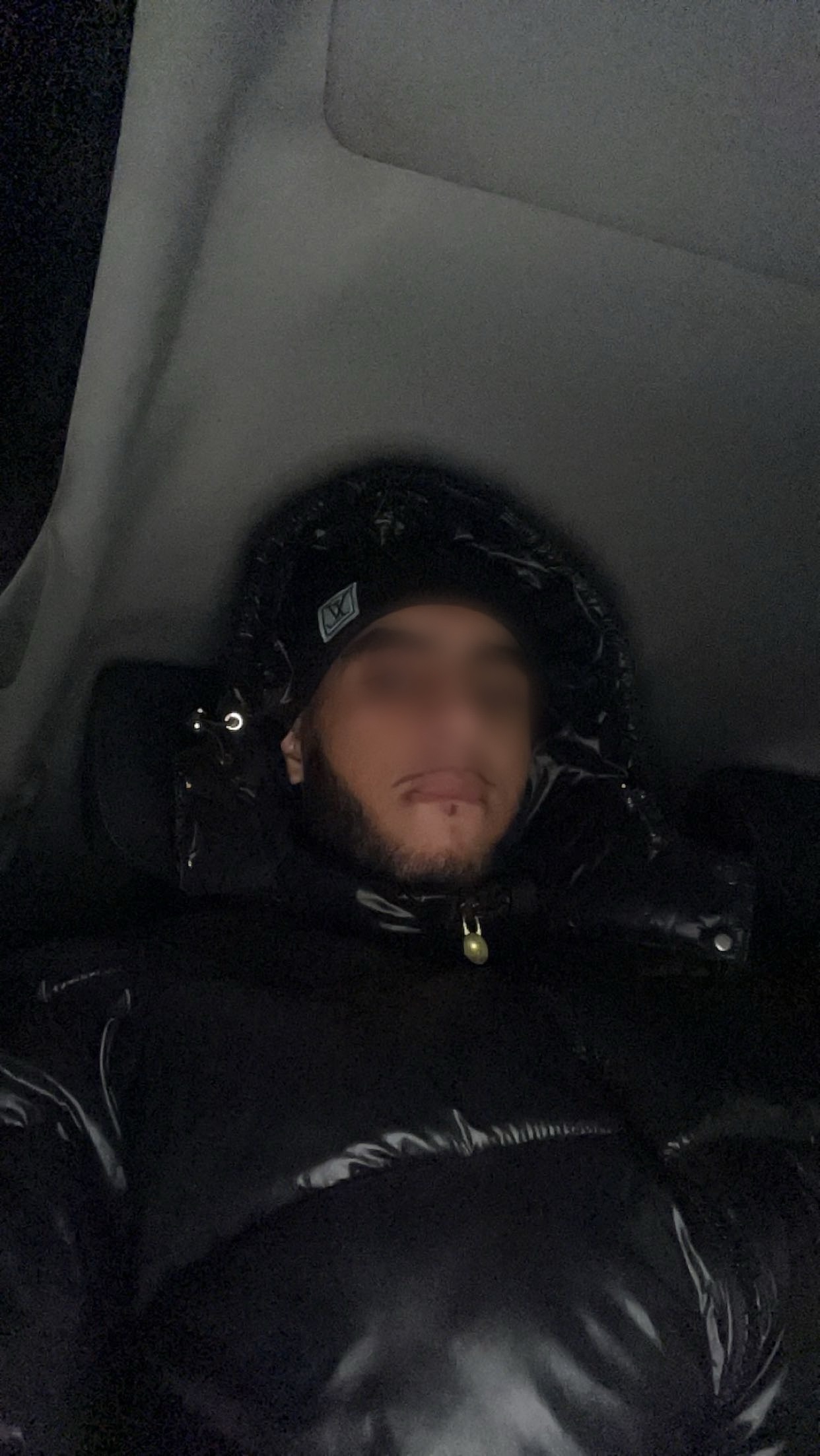 Profil de Chakib, 20 ans, Baise gay à Travers