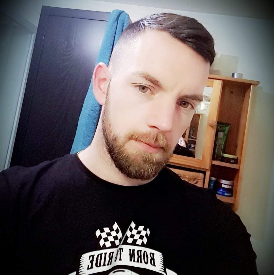 Profil de Oussman, 30 ans, Baise gay à Frutigen