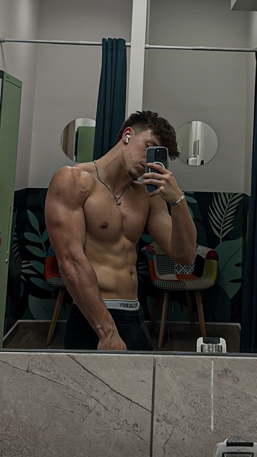 Profil de Daymon, 23 ans, Baise gay à Mergoscia