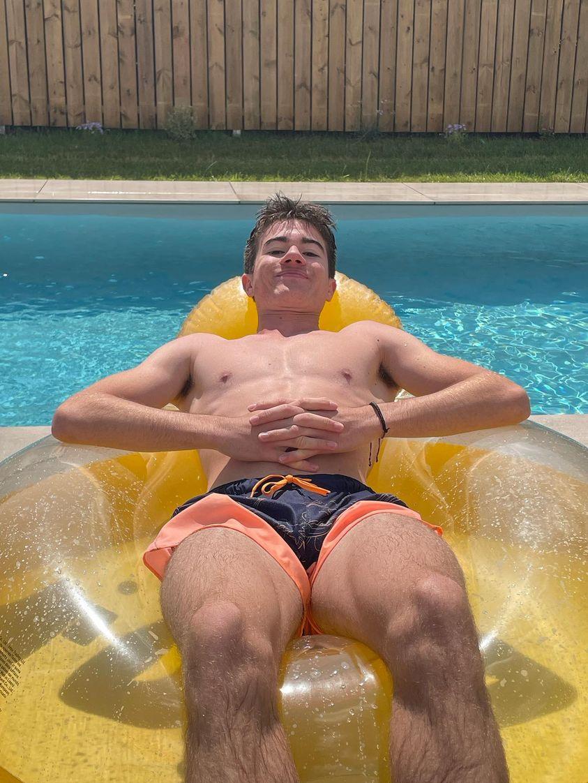 Profil de Ruslan, 21 ans, Baise gay à Diesse