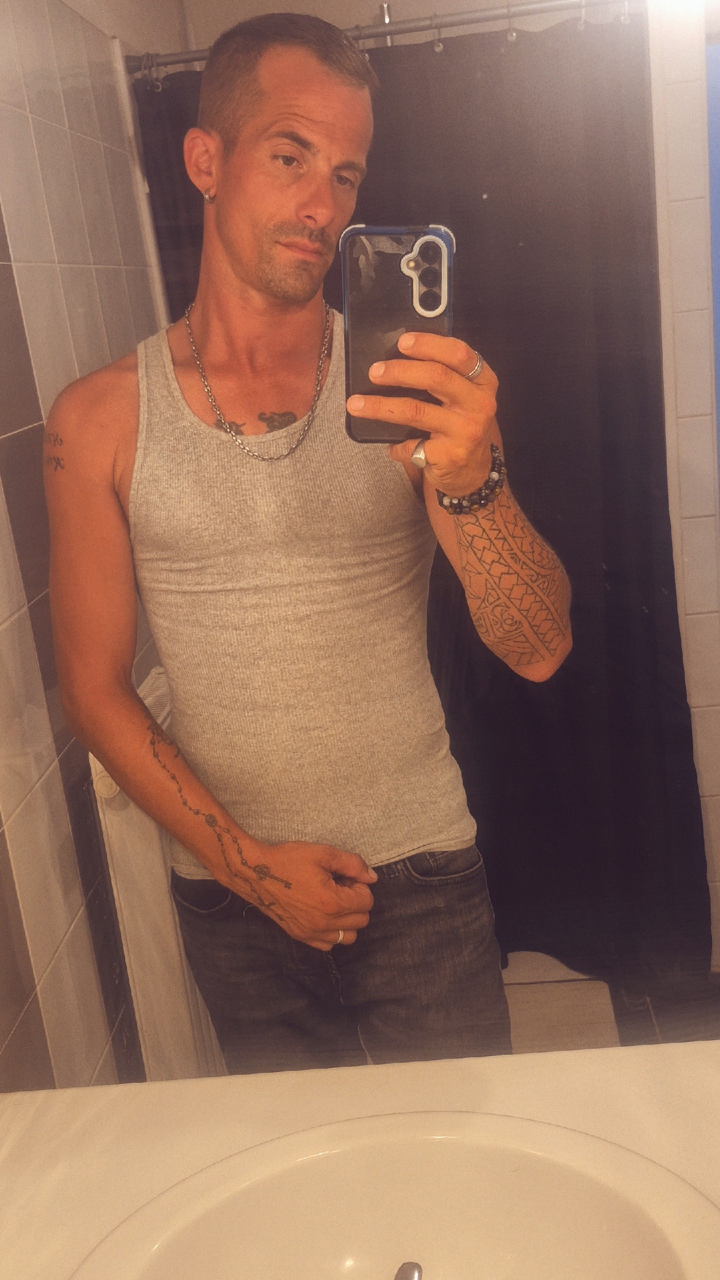 Profil de Max-olivier, 34 ans, Baise gay à Riein