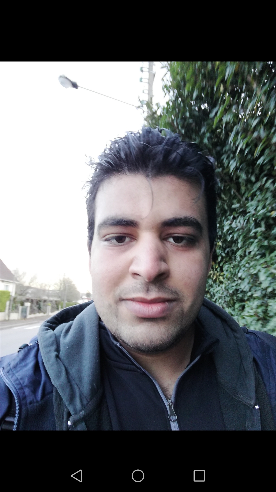 Profil de Yazan, 20 ans, Baise gay à Igis