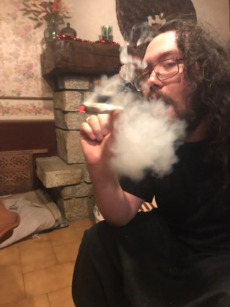 Profil de Keyhan, 19 ans, Baise gay à Lax
