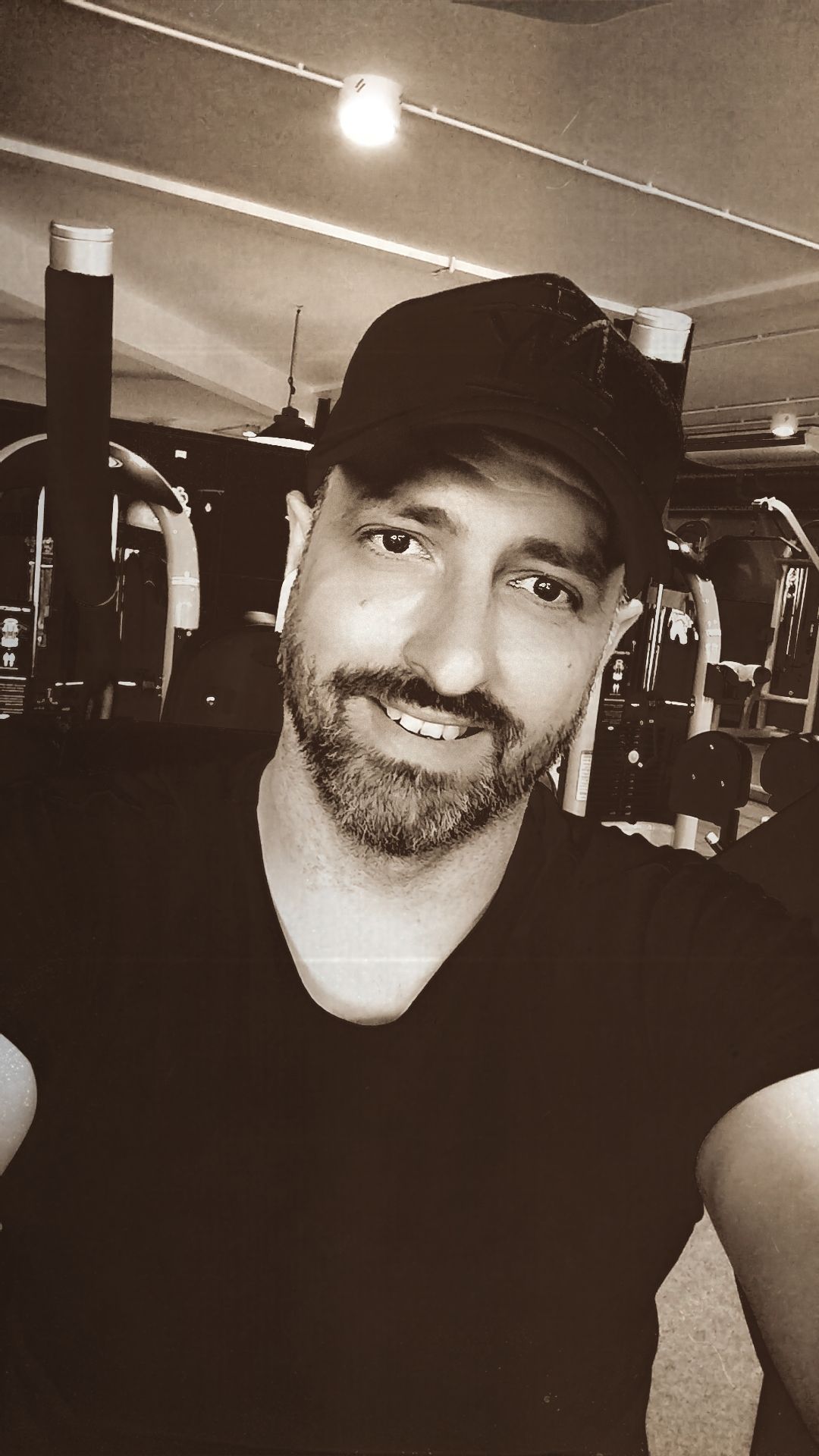 Profil de Alberto, 42 ans, Baise gay à Plagne