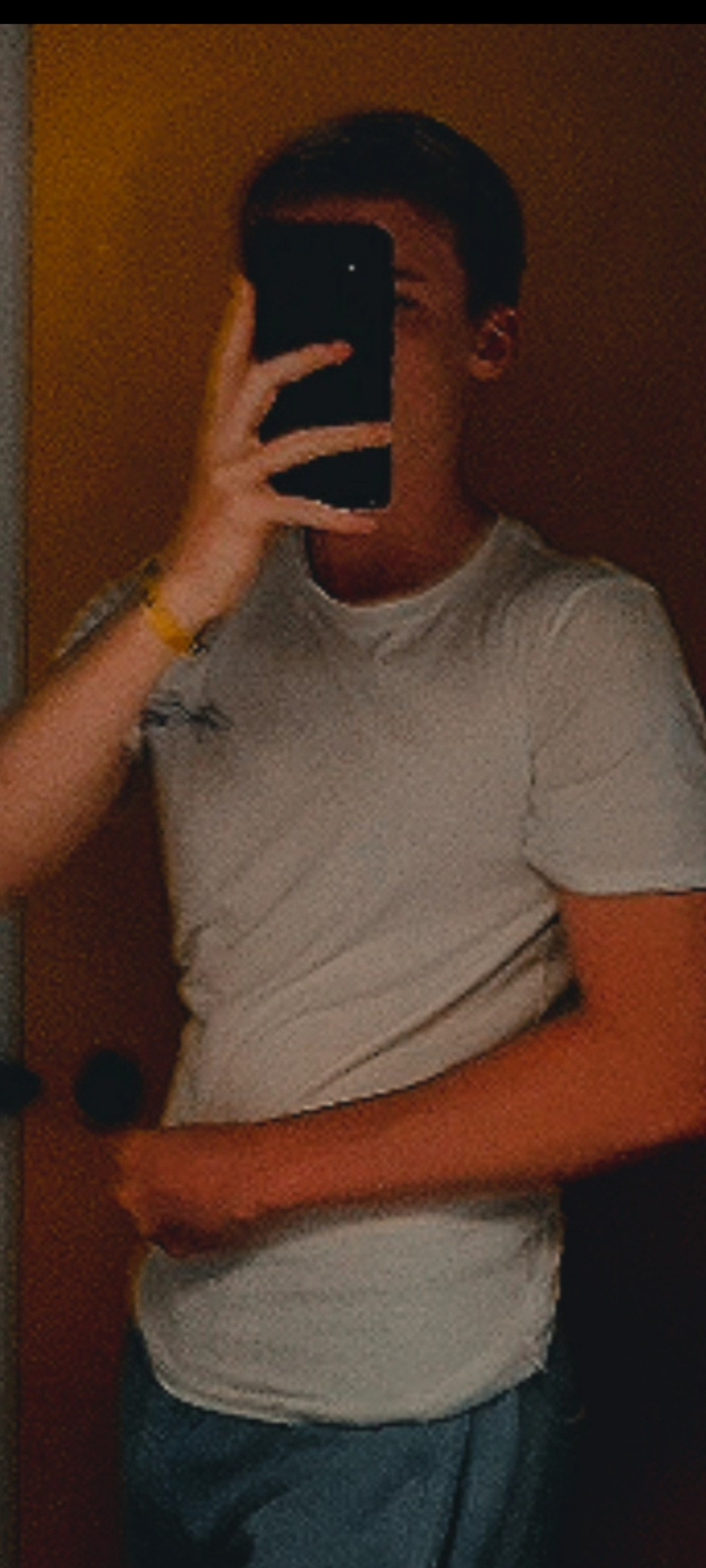 Profil de Mari, 20 ans, Baise gay à Aclens