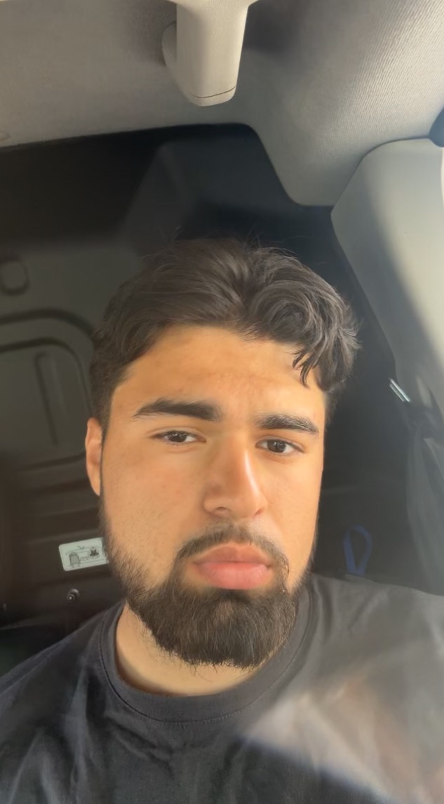 Profil de Elyes, 18 ans, Baise gay à Prangins