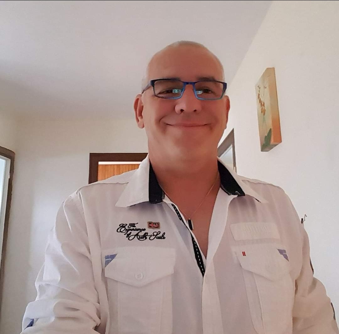 Profil de Aloys, 55 ans, Baise gay à Morcles