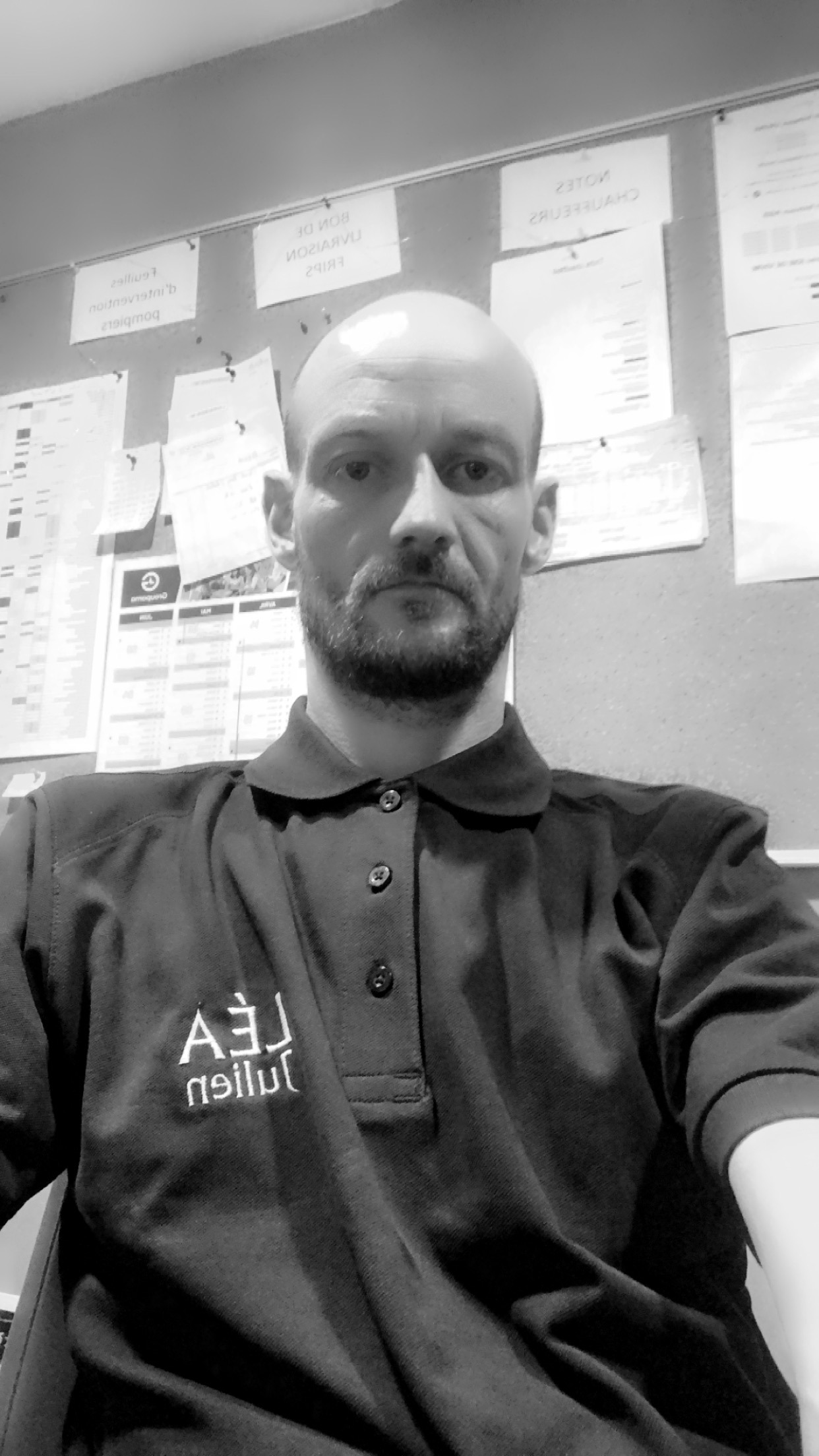 Profil de Nazih, 40 ans, Baise gay à Evilard