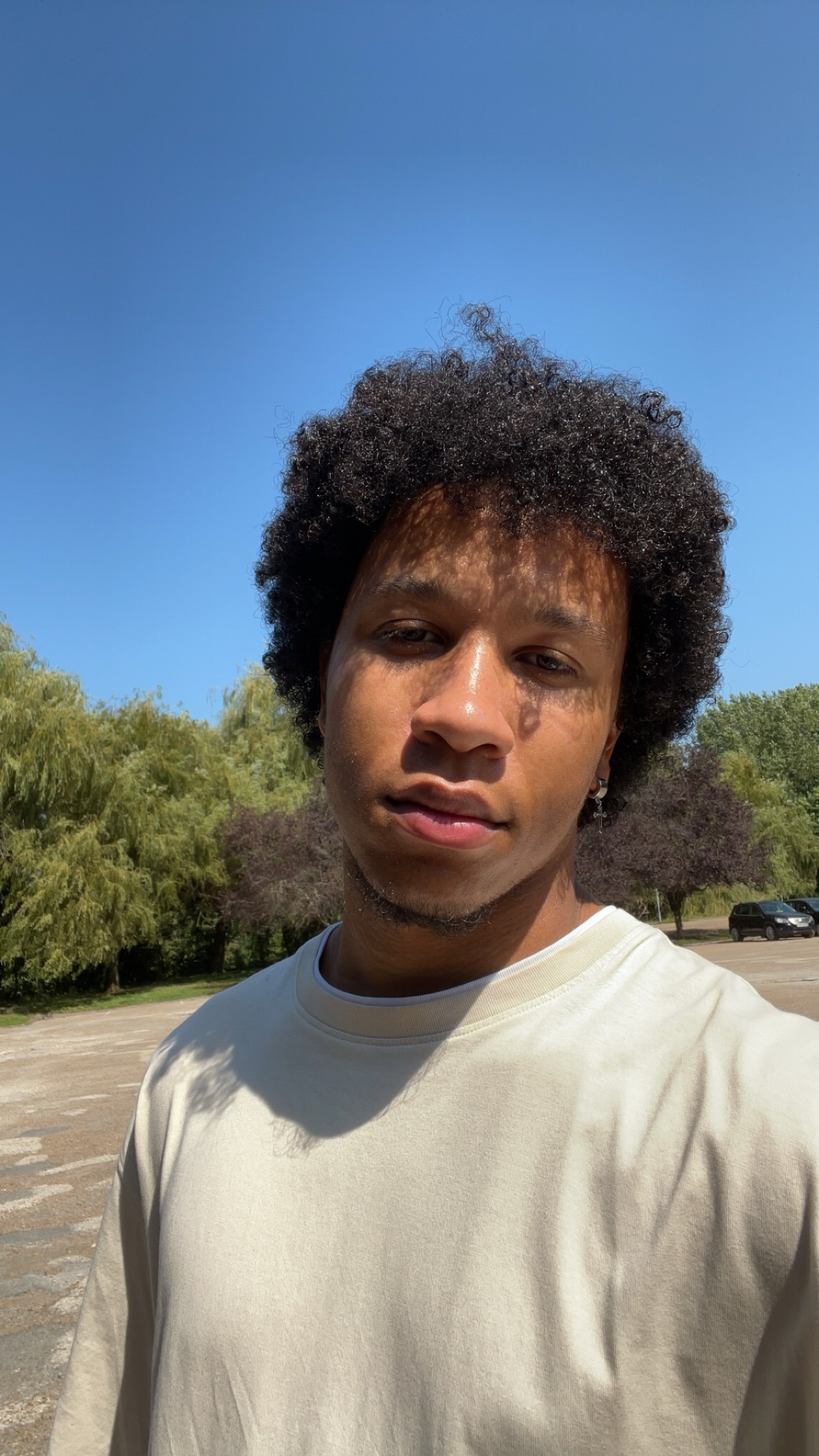 Profil de Armen, 20 ans, Baise gay à Mürren
