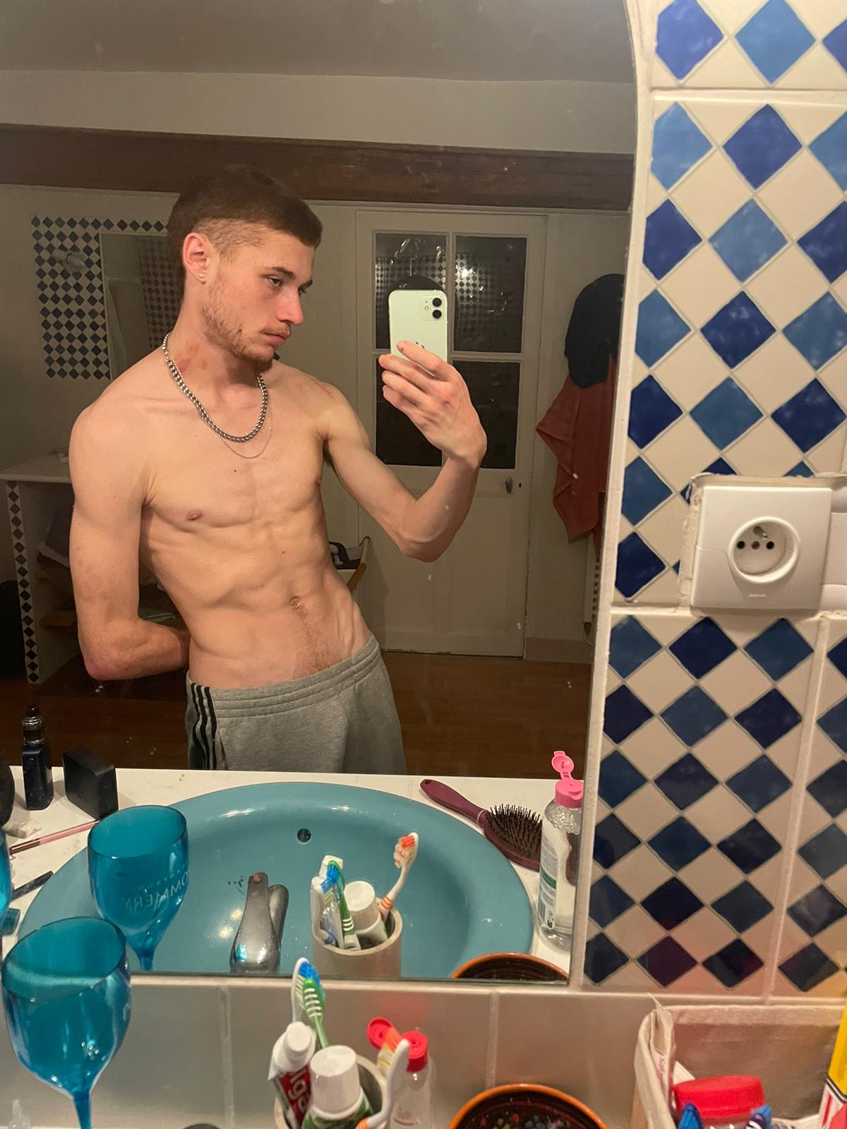 Profil de Christian-pierre, 19 ans, Baise gay à Termen