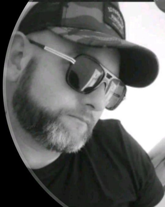 Profil de Houdayfa, 36 ans, Baise gay à Silvaplana-Surlej
