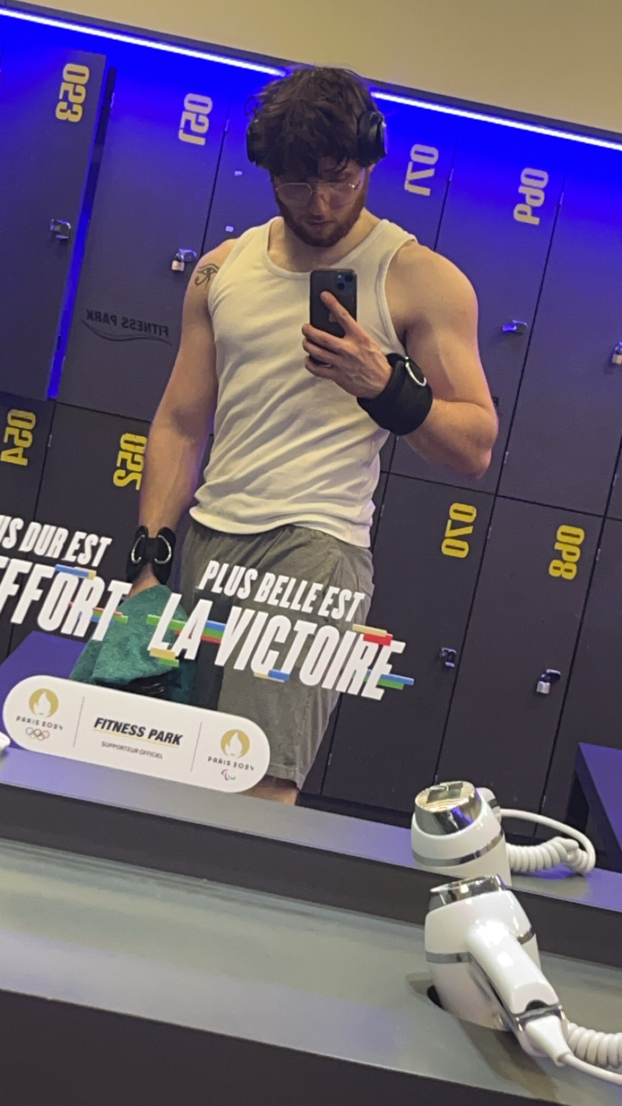 Profil de Carmelo, 22 ans, Baise gay à Morcles