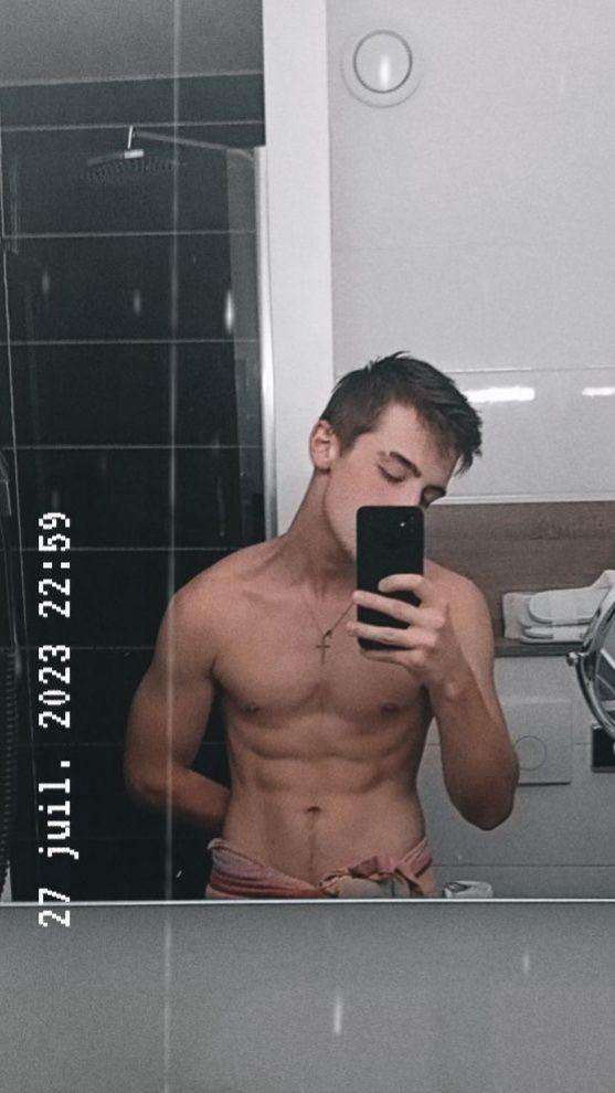 Profil de Rémy, 20 ans, Baise gay à Assens