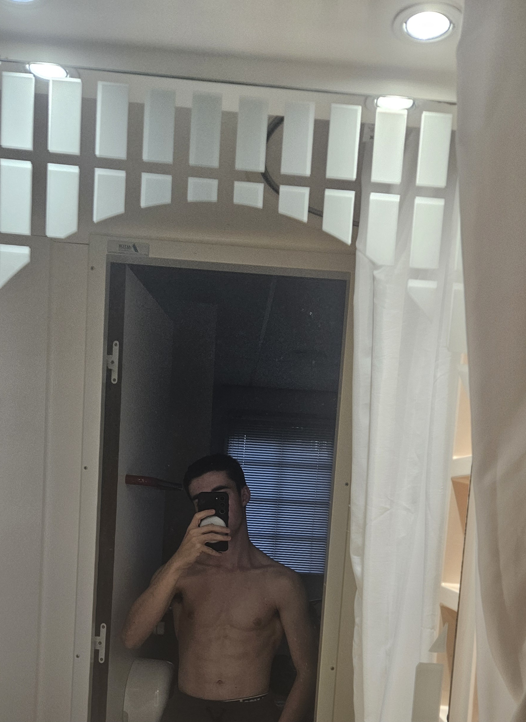Profil de Aymeric, 21 ans, Baise gay à Plons
