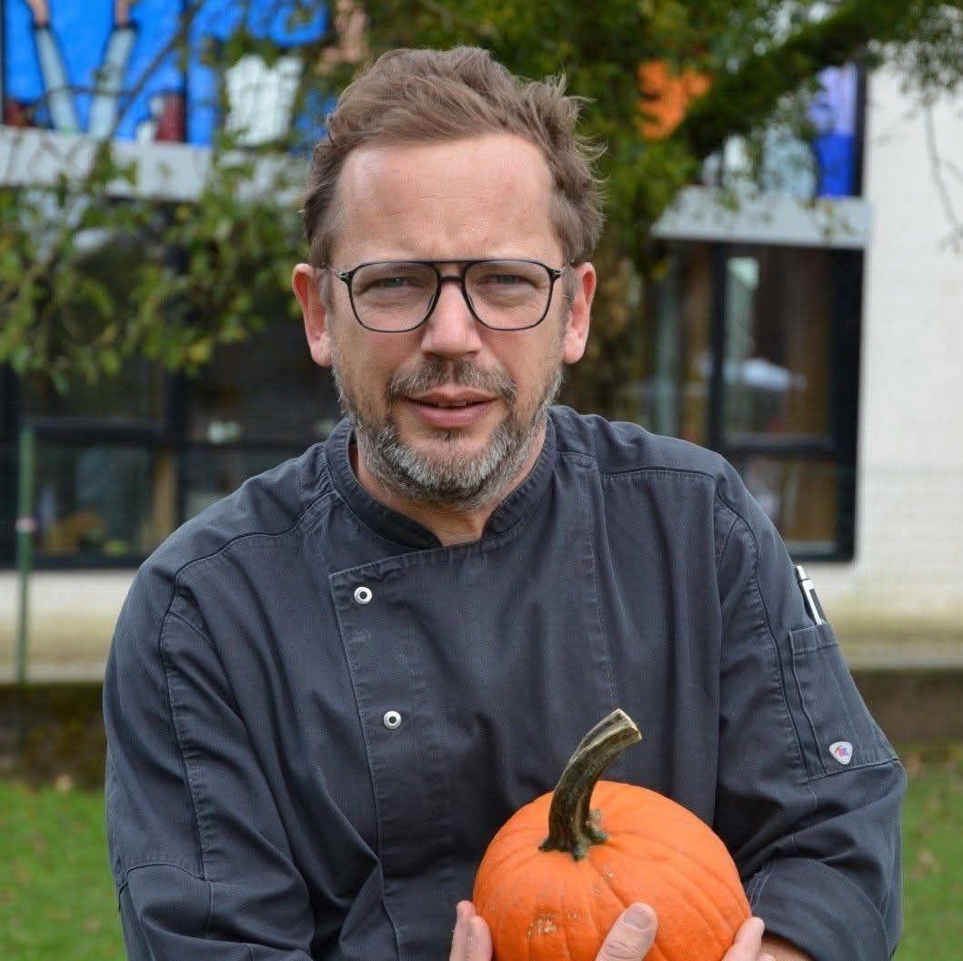 Profil de Mongi, 45 ans, Baise gay à Chenaux