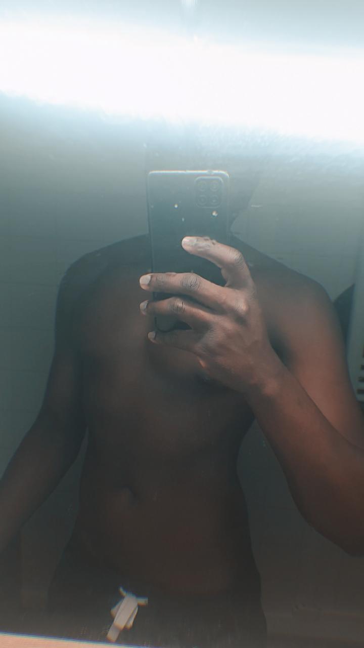Profil de Djoey, 19 ans, Baise gay à Seseglio