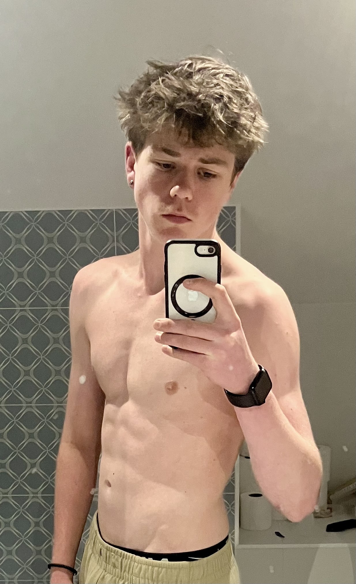 Profil de Boniface, 18 ans, Baise gay à Lobsigen